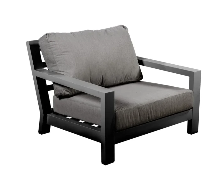 Ooki Lounge Chair